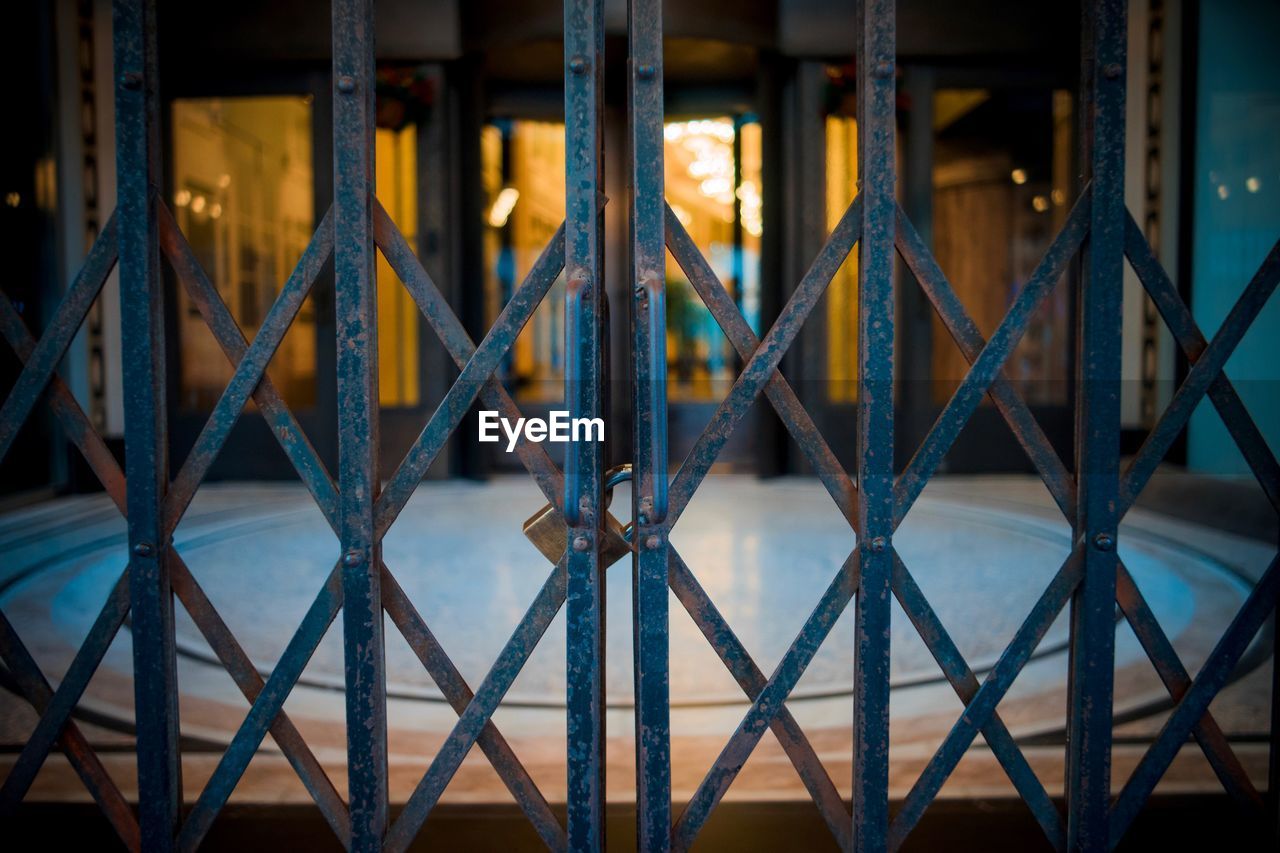FULL FRAME SHOT OF METALLIC FENCE