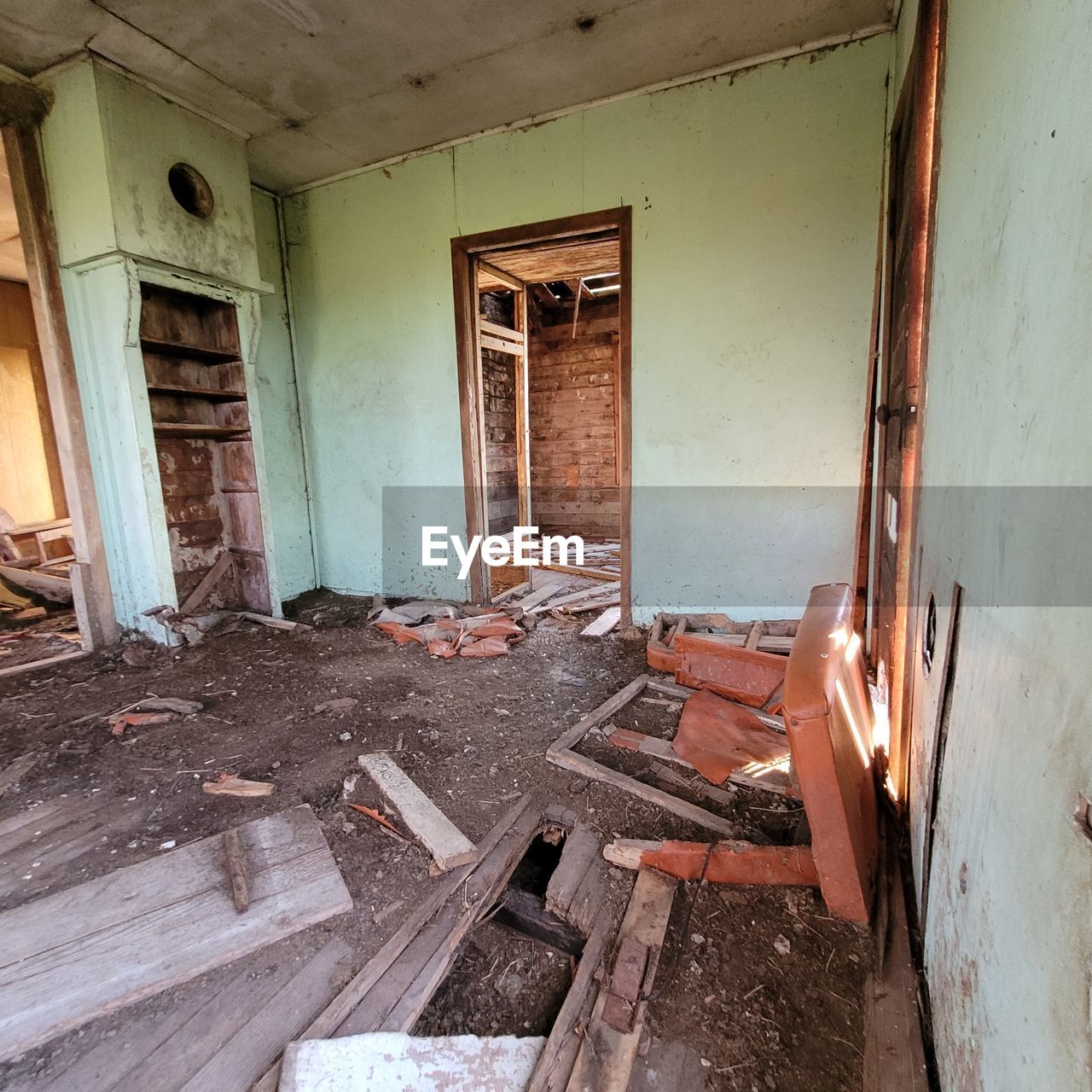 ABANDONED BUILDING INTERIOR