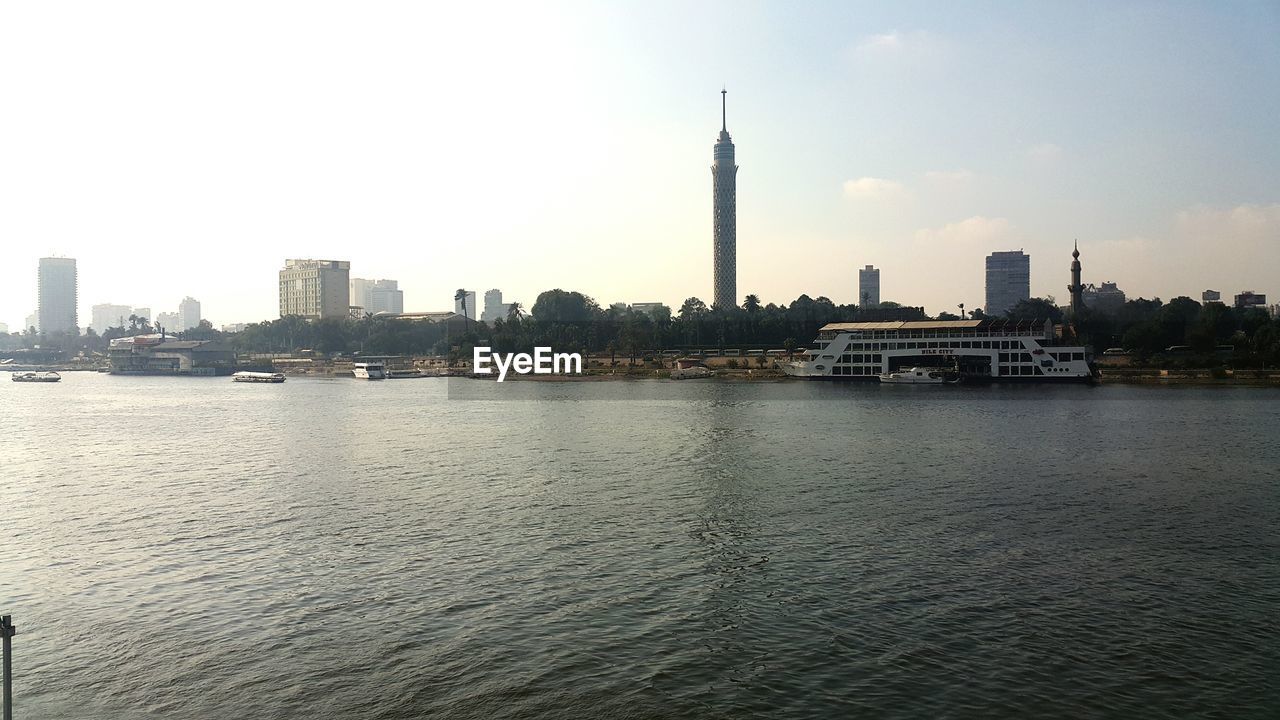 VIEW OF BUILDINGS AT WATERFRONT