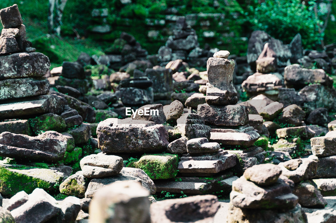 CLOSE-UP OF STONE STACK OF ROCKS