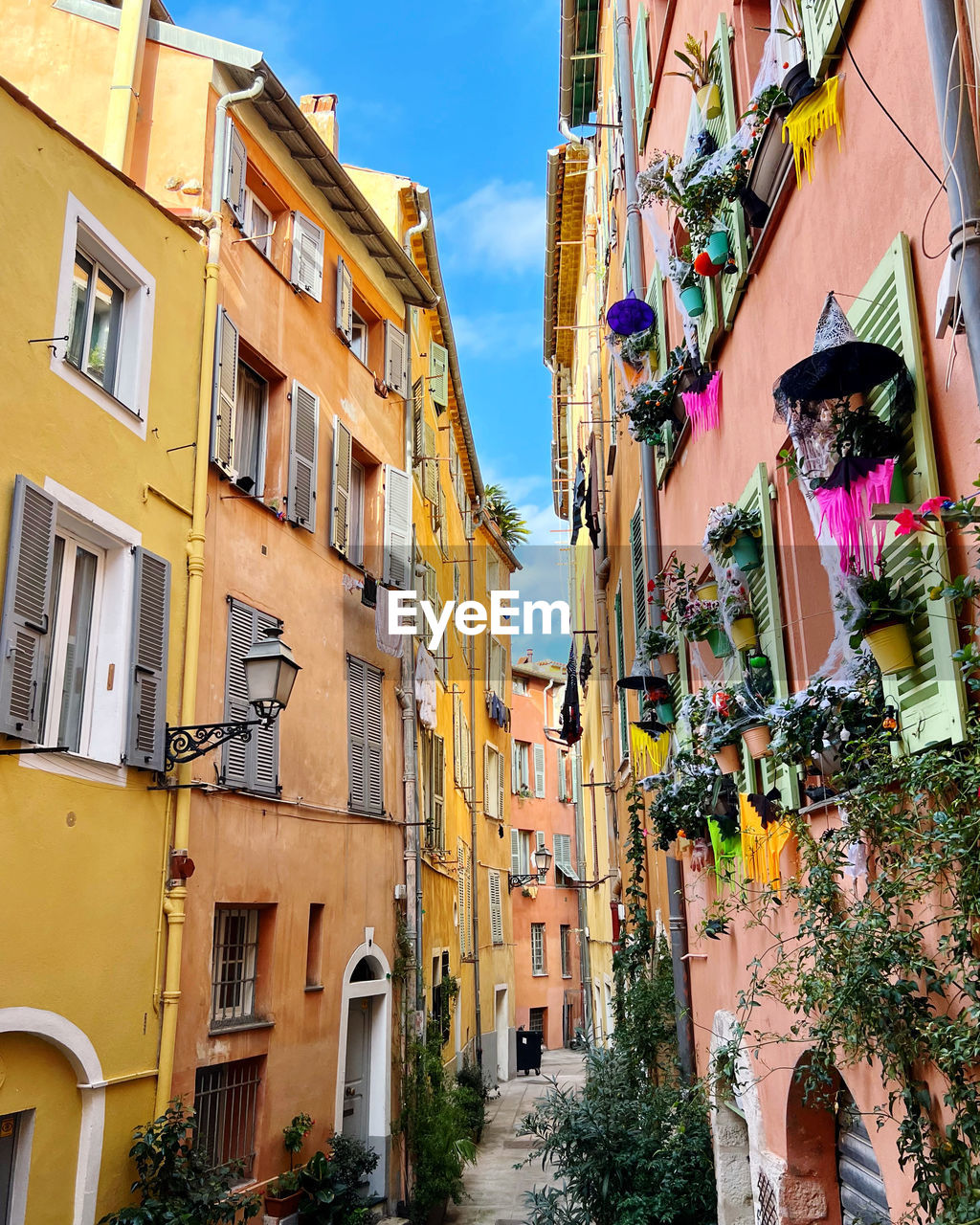 Low angle view of alley in nice