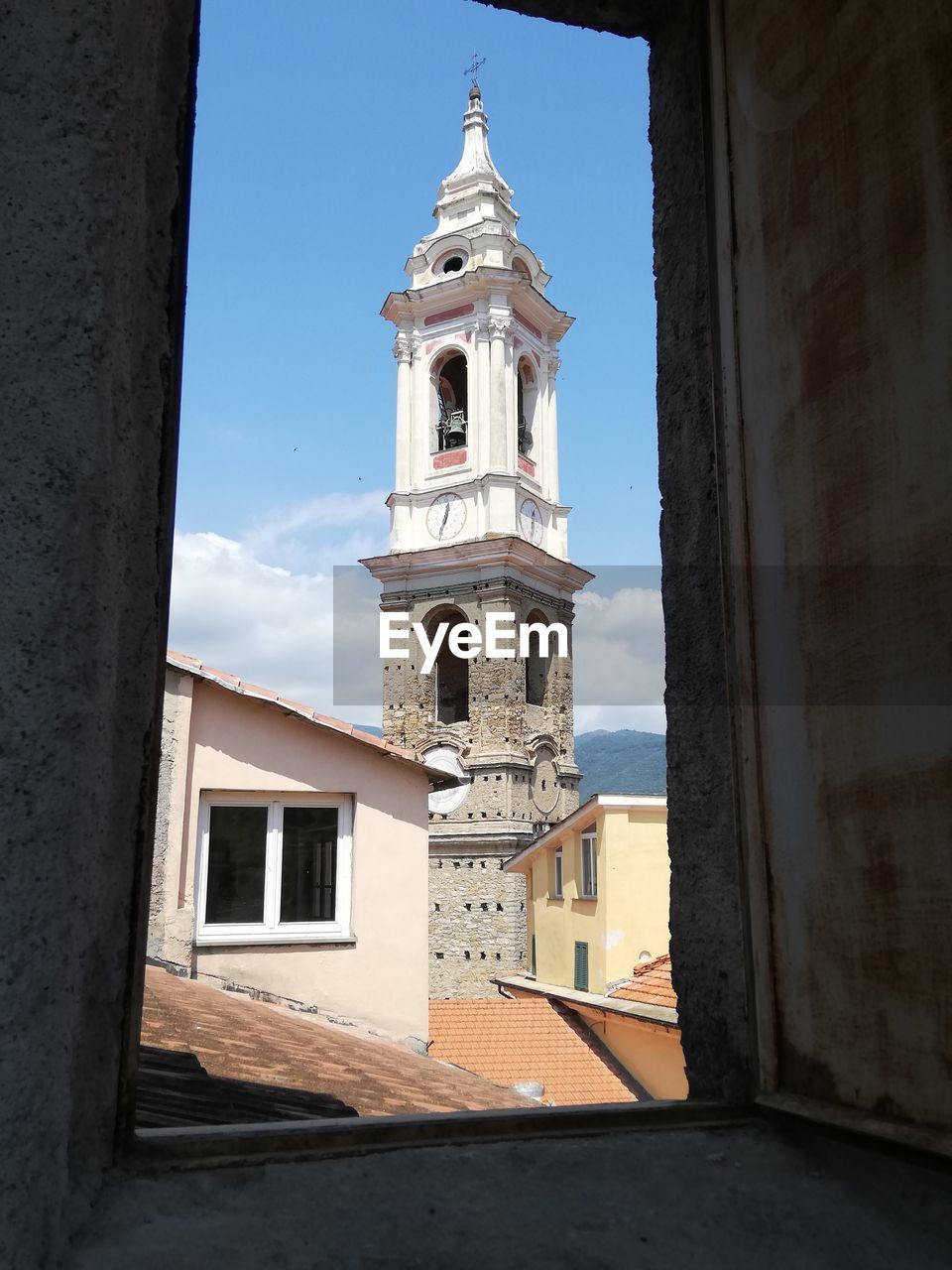 LOW ANGLE VIEW OF CHURCH AGAINST SKY