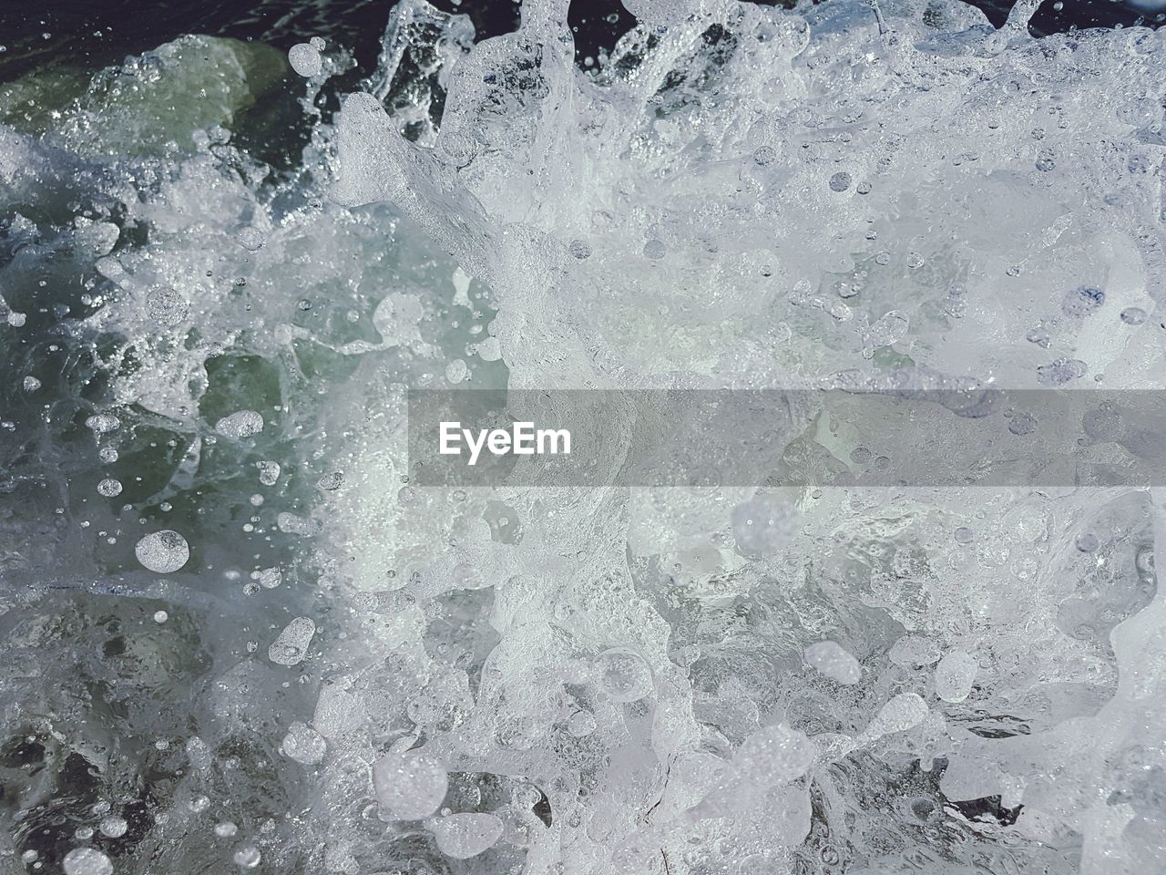 FULL FRAME SHOT OF ICE ON WATER