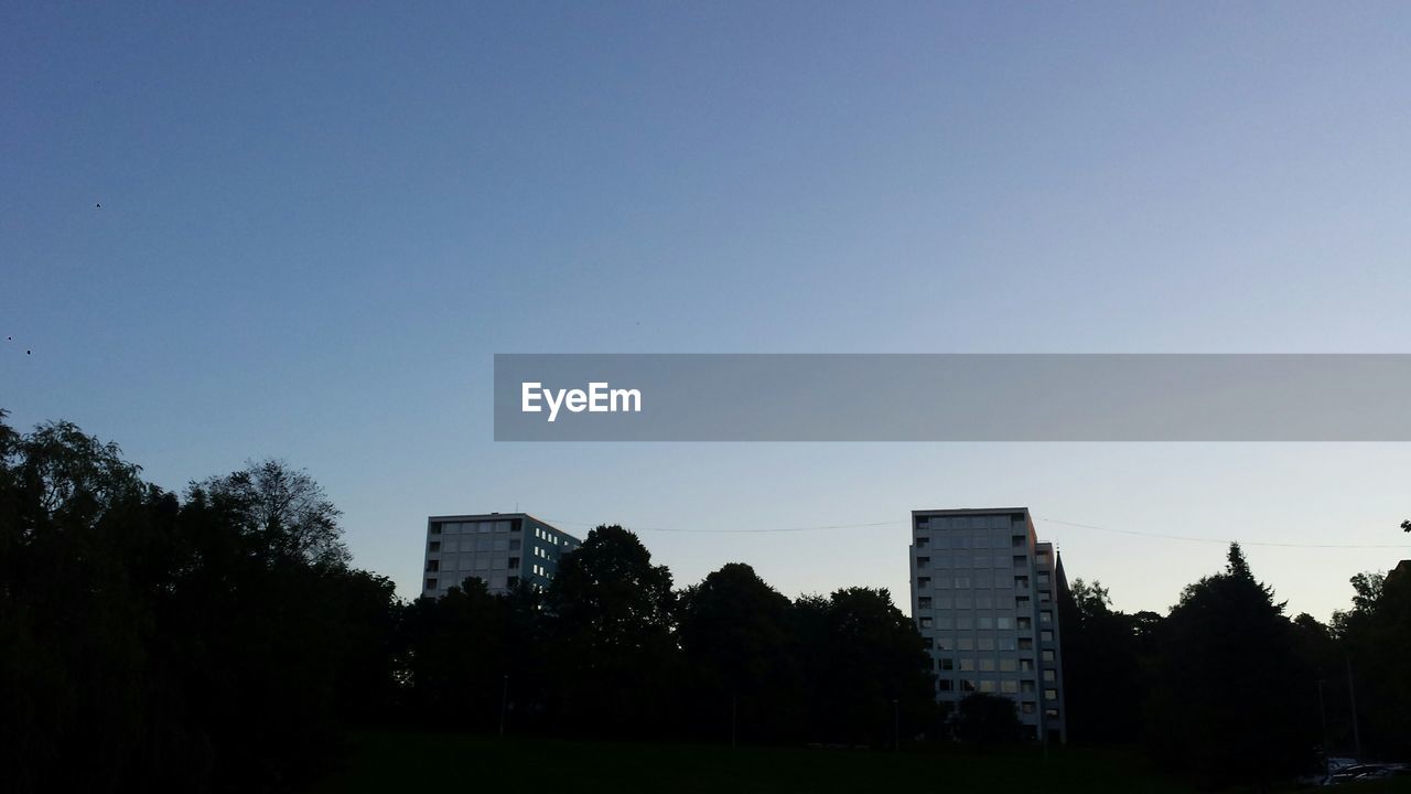 VIEW OF BUILT STRUCTURE AGAINST CLEAR SKY