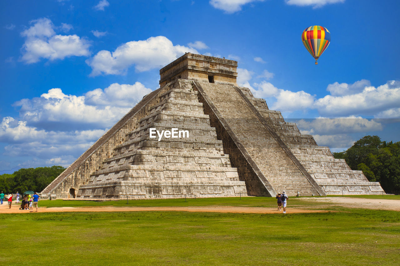 Traces of the mayan civilization's dream