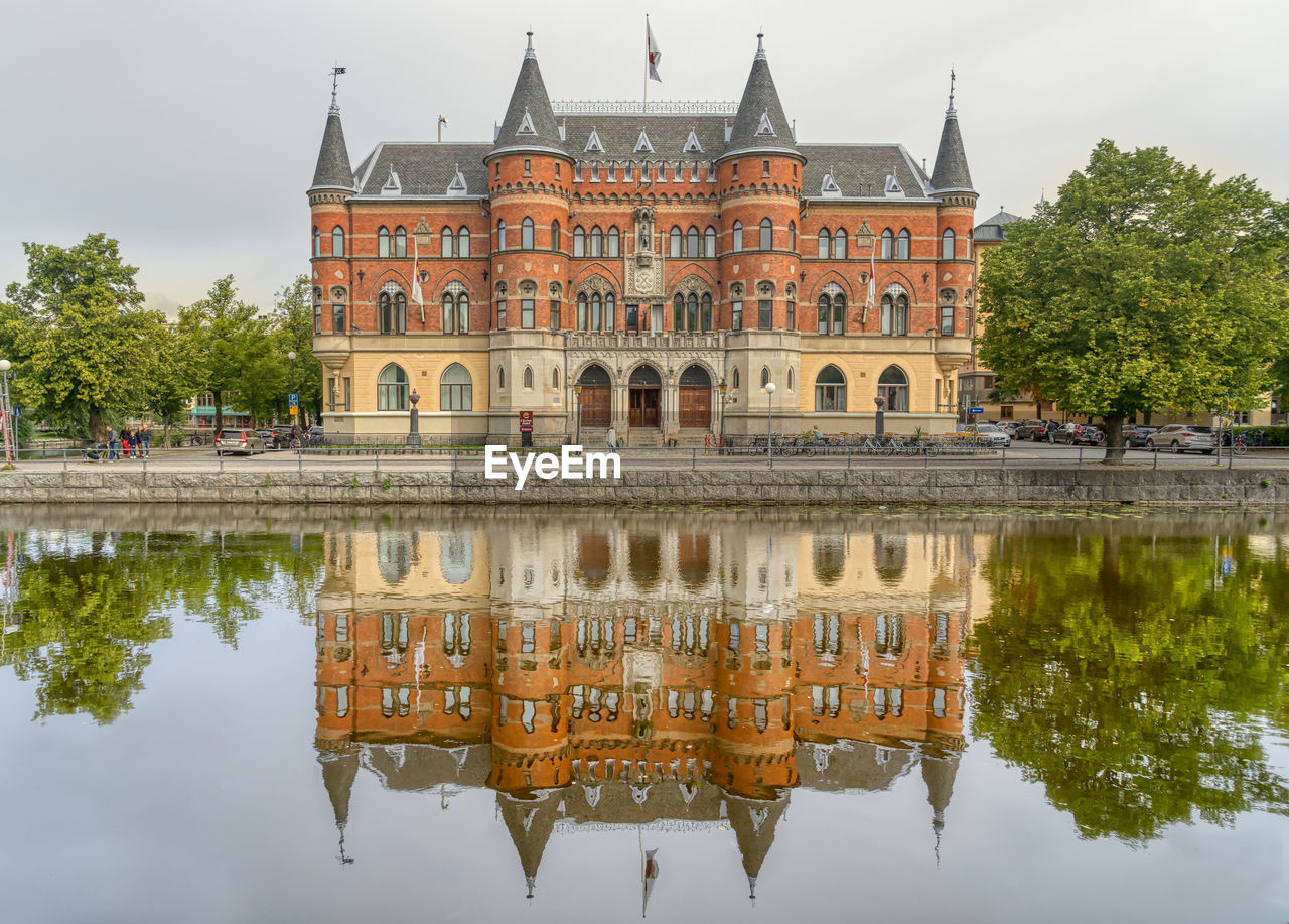 Reflection of building in lake