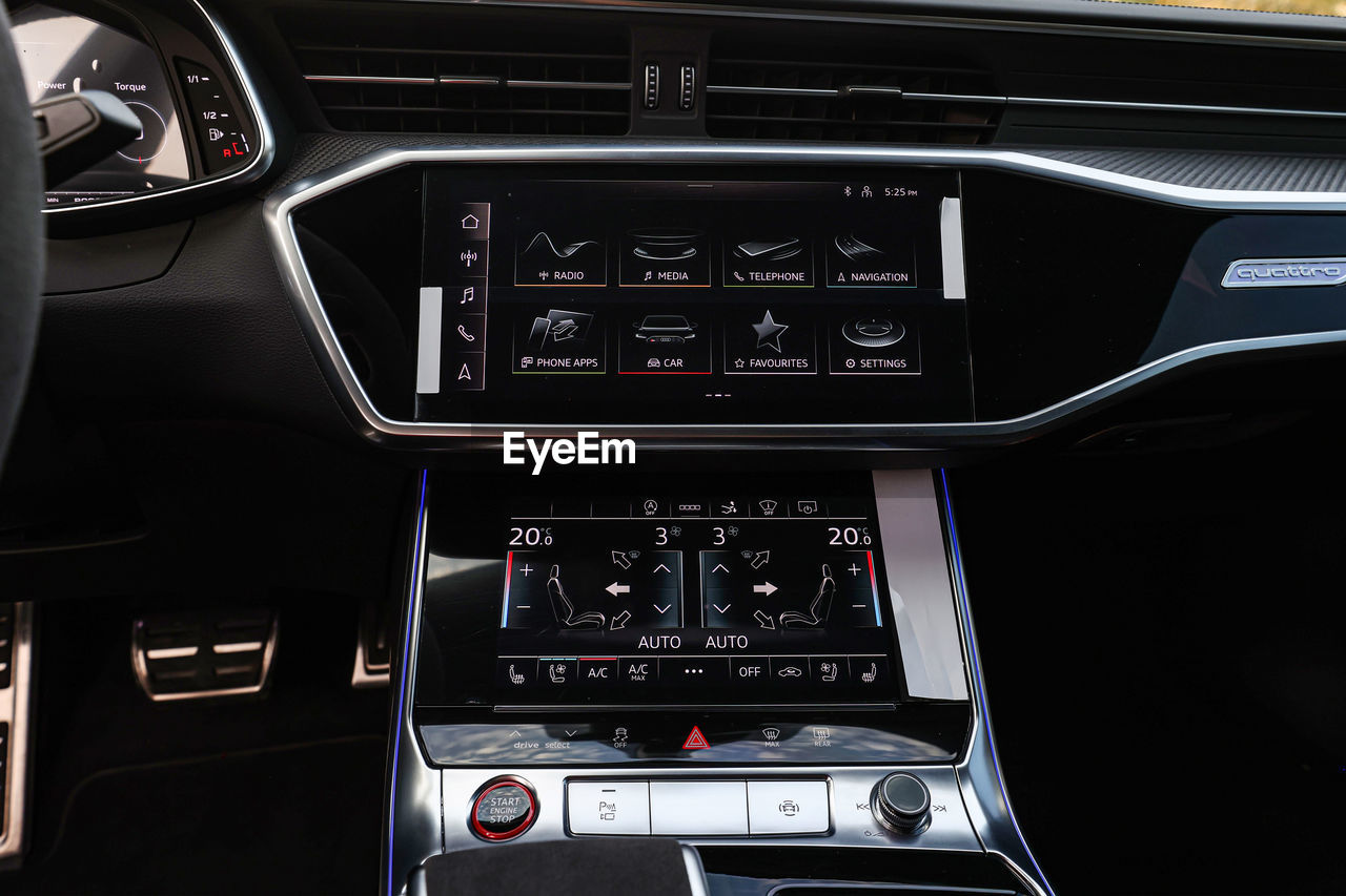 Audi rs 7 in style, dashboard interior and media player