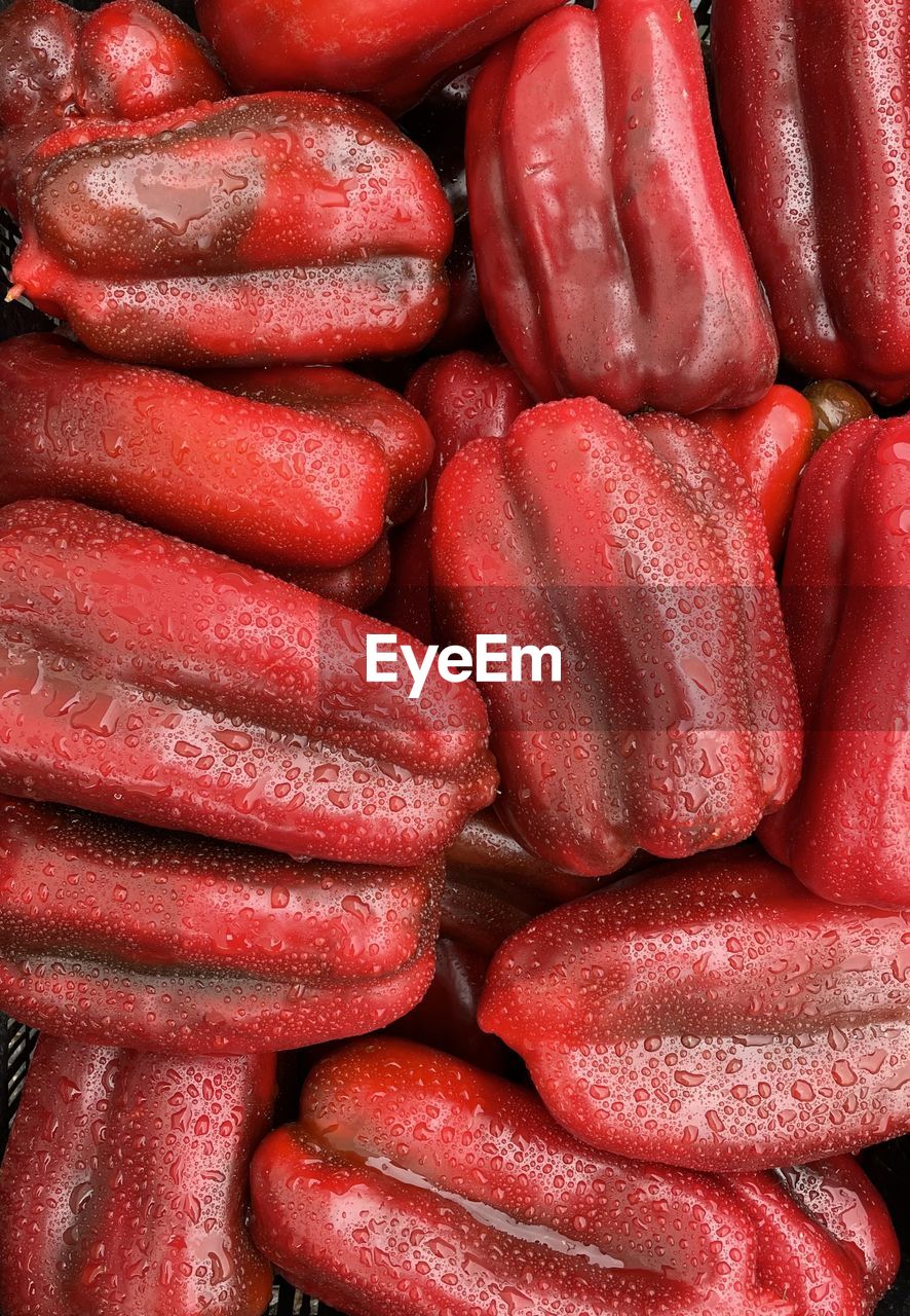Wet red peppers