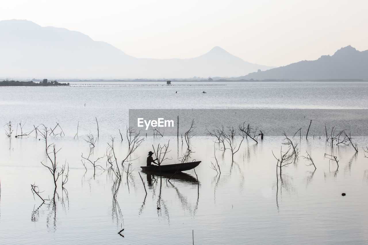 Morning of fisherman on hòn thien,phan rang