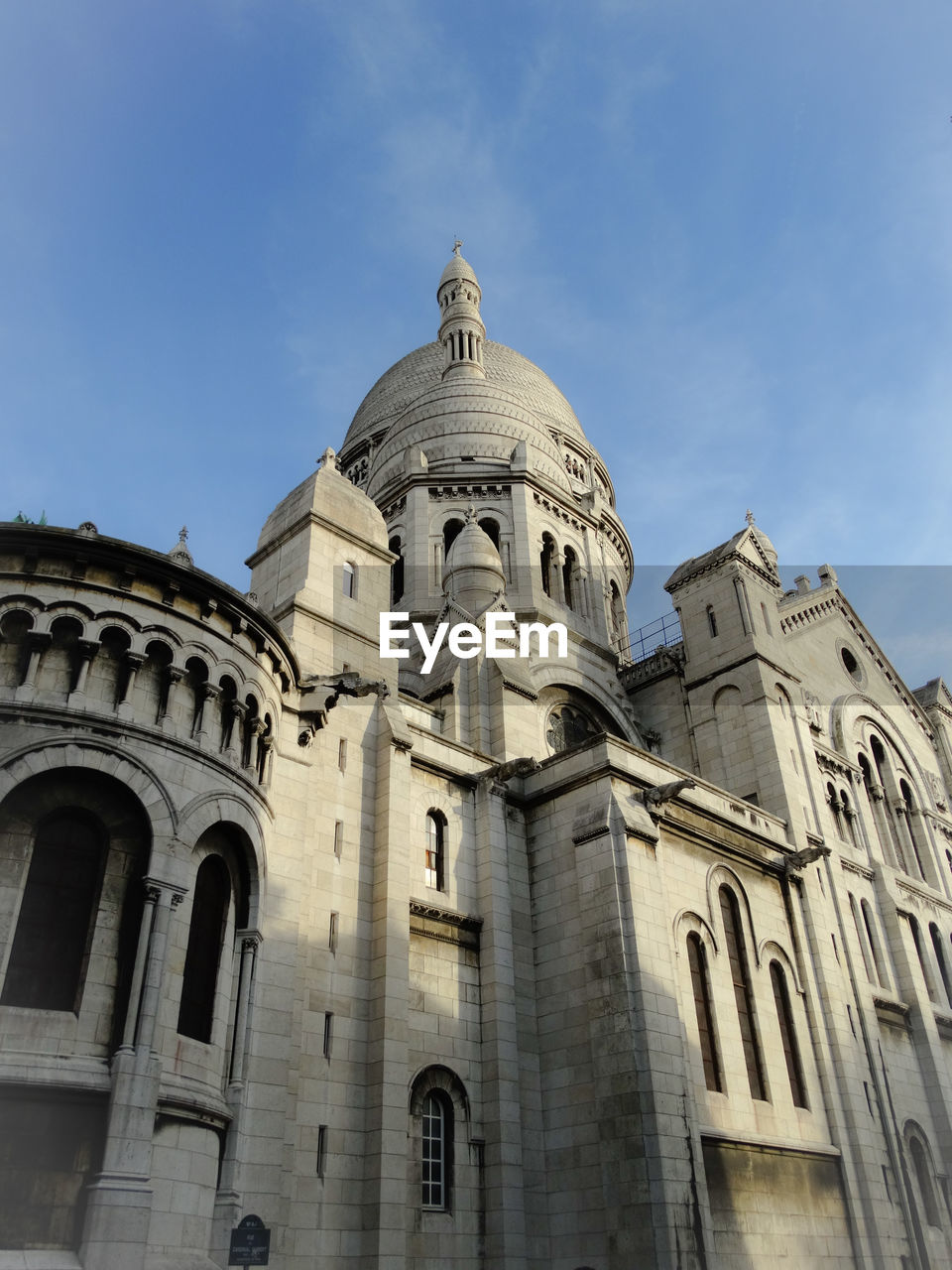 LOW ANGLE VIEW OF CHURCH BUILDING AGAINST SKY