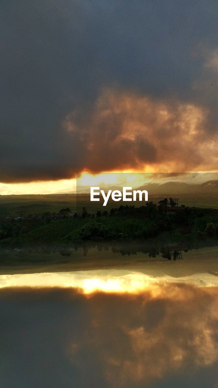 SCENIC VIEW OF CLOUDSCAPE DURING SUNSET