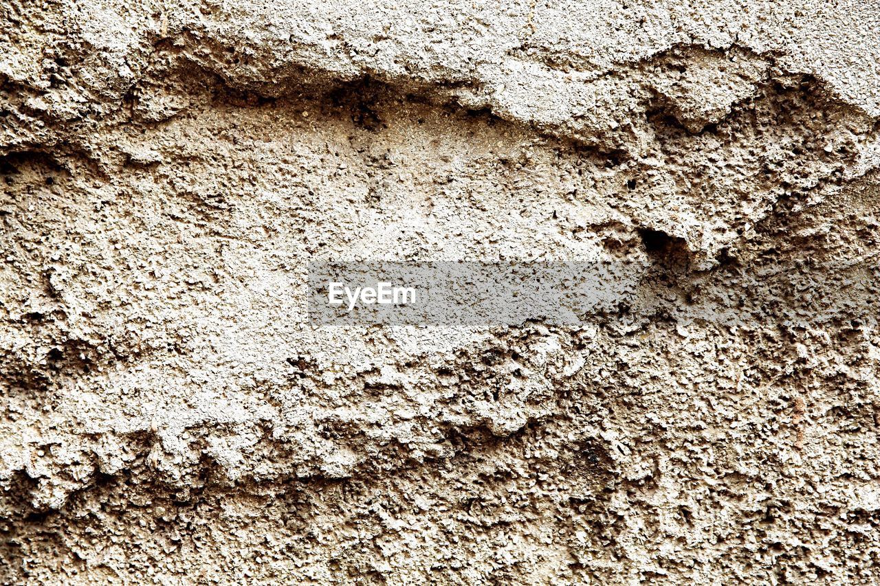 FULL FRAME SHOT OF SAND