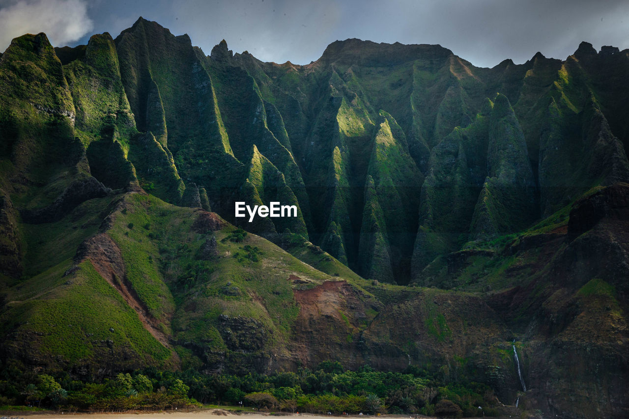 Panoramic view of rocky mountains of na poli coast, kauai island, hawaii
