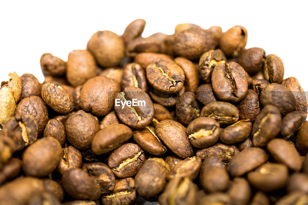 food and drink, food, coffee, drink, freshness, brown, large group of objects, close-up, roasted coffee bean, no people, produce, abundance, roasted, heap, cut out, still life, healthy eating, scented, wellbeing, indoors, selective focus, agriculture, nature, refreshment, backgrounds, snack, ingredient