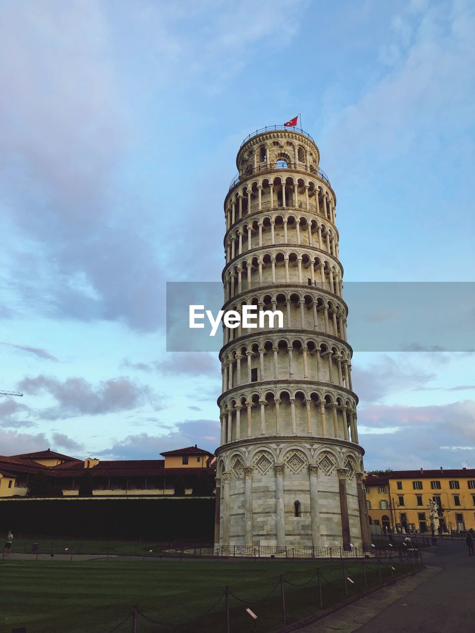 LOW ANGLE VIEW OF TOWER AGAINST SKY IN CITY