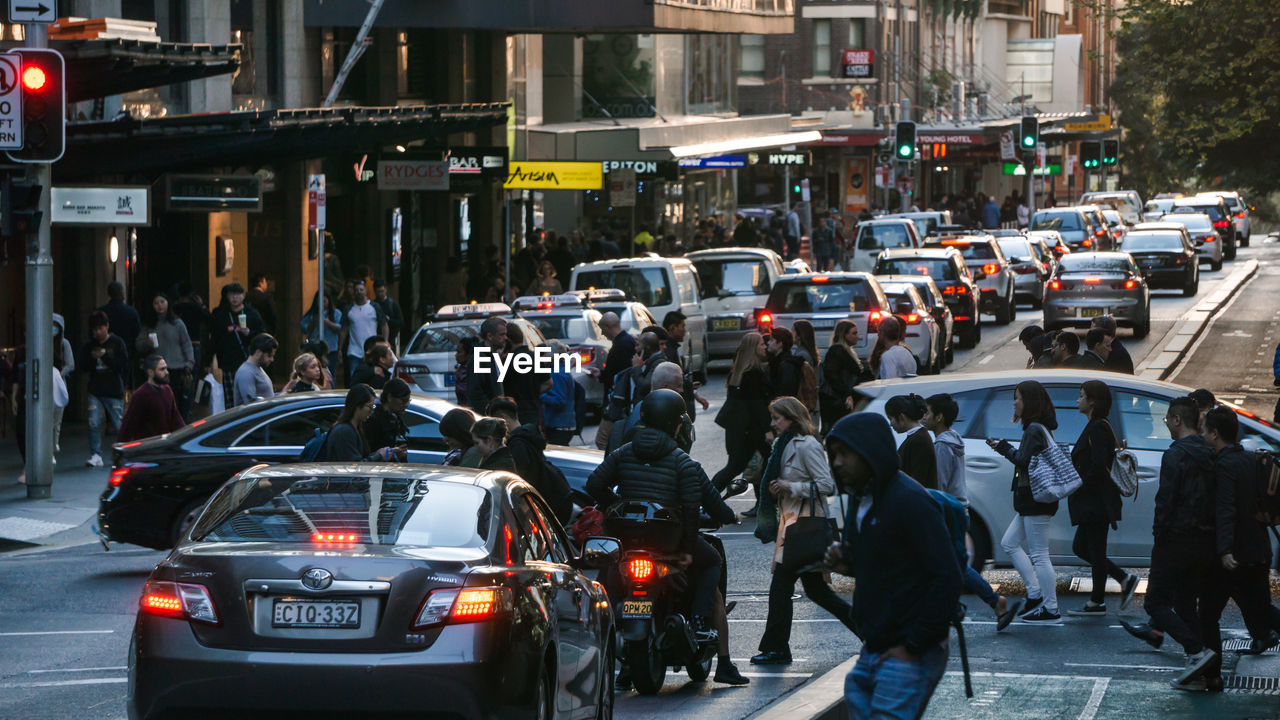 VEHICLES ON CITY STREET