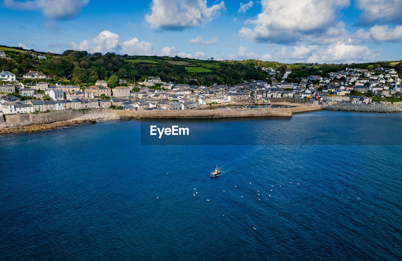 Remote workers at mousehole