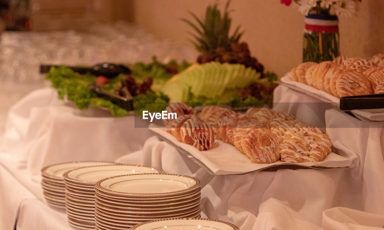 CLOSE-UP OF FOOD ON TABLE IN RESTAURANT