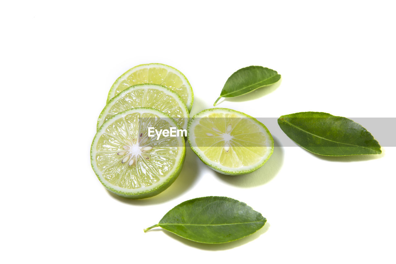 CLOSE-UP OF GREEN FRUITS