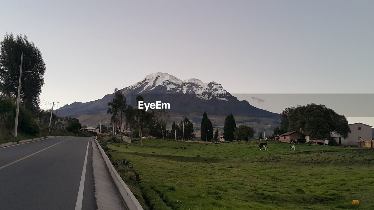 PANORAMIC VIEW OF LANDSCAPE AGAINST SKY