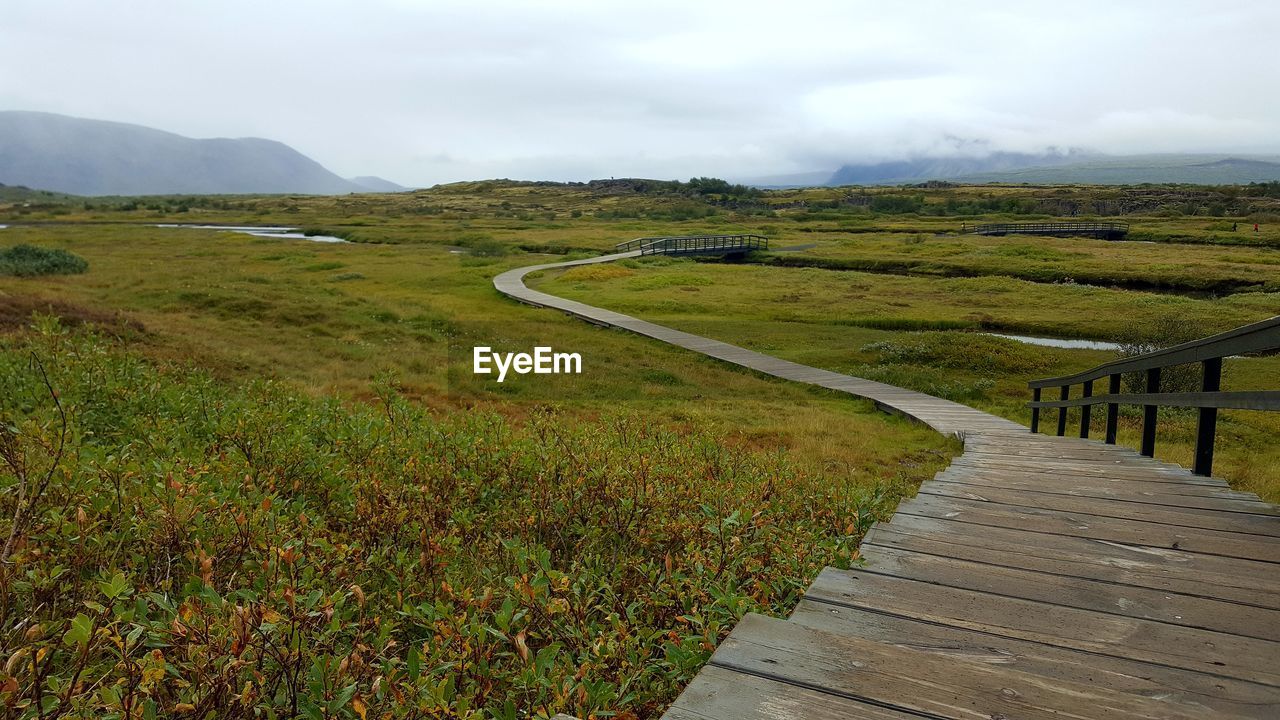 Footpath leading towards mountain