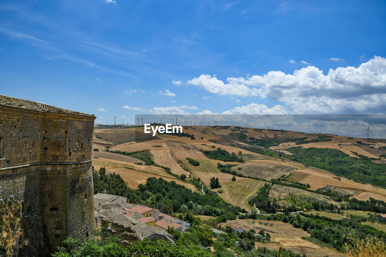 PANORAMIC VIEW OF BUILDING AGAINST SKY