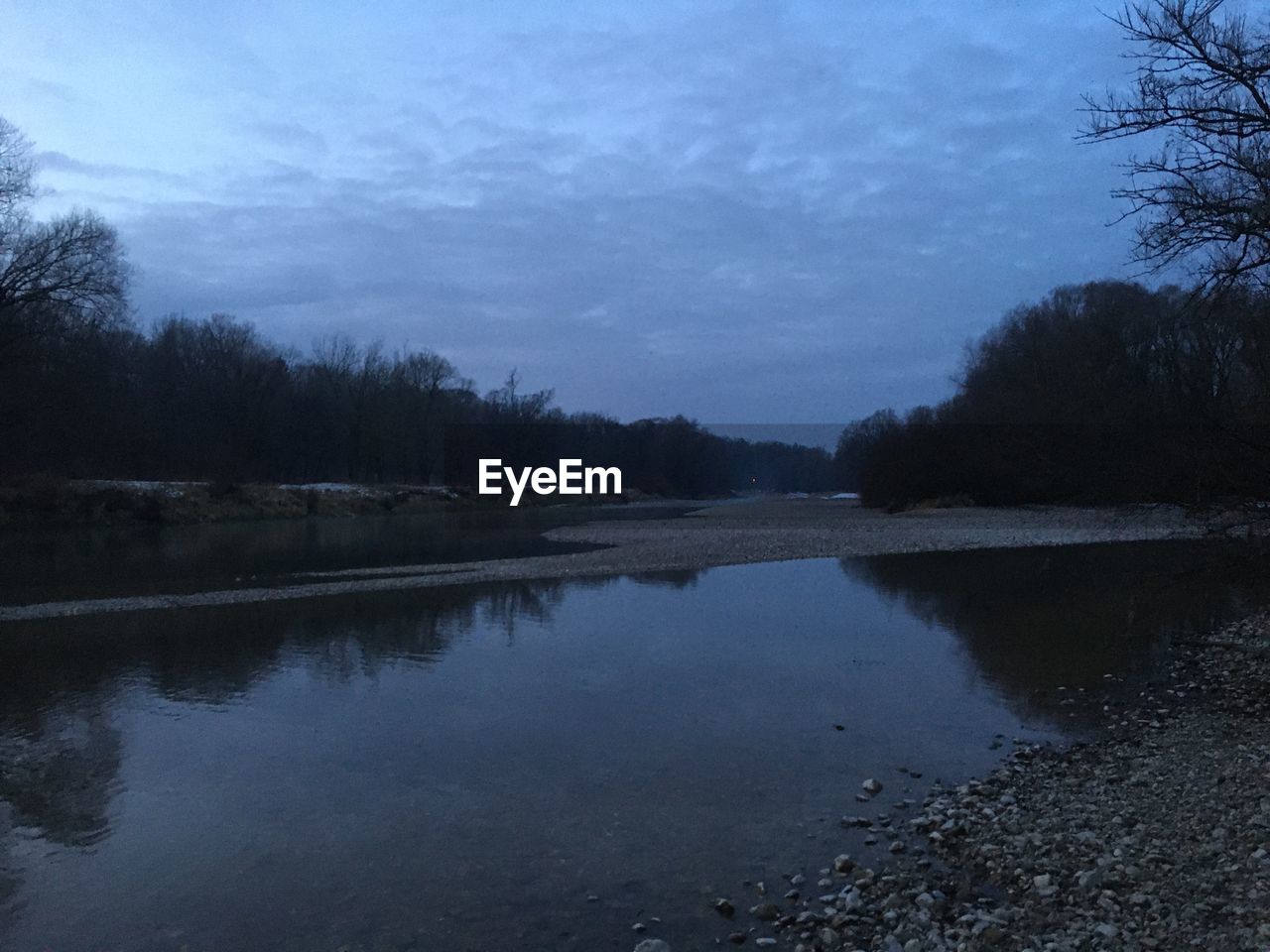 VIEW OF LAKE AGAINST SKY