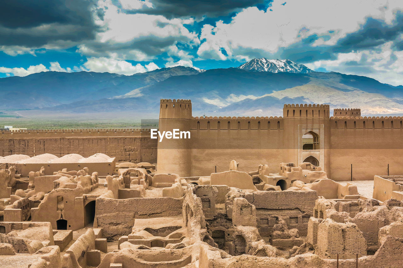 Old ruins in fort against mountains