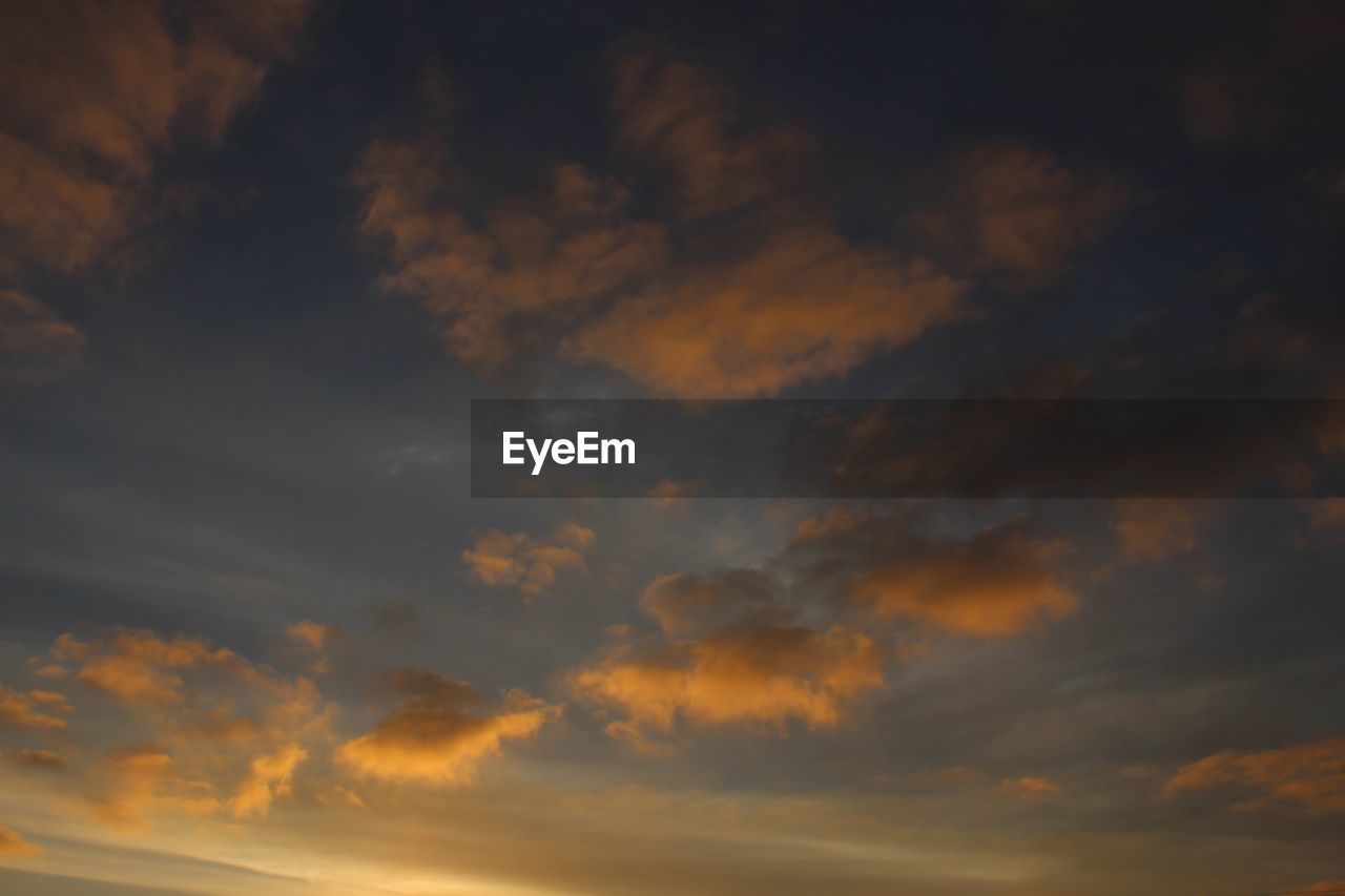 LOW ANGLE VIEW OF CLOUDY SKY