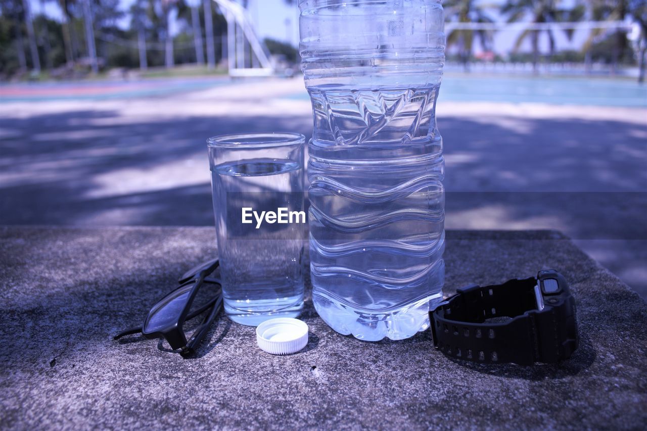 CLOSE-UP OF WATER DRINKING GLASS