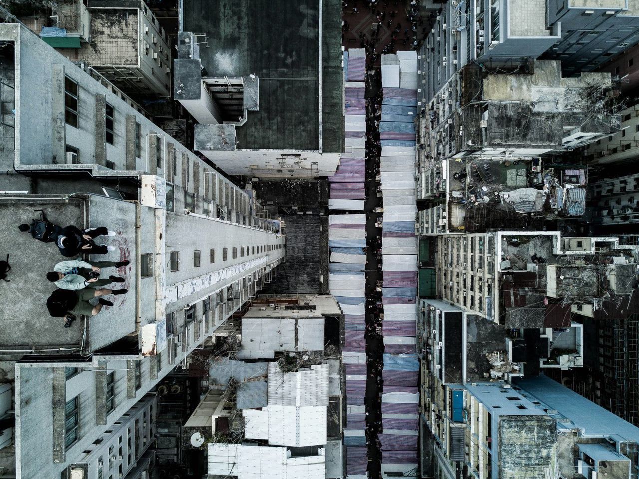 PANORAMIC VIEW OF CITY IN OFFICE