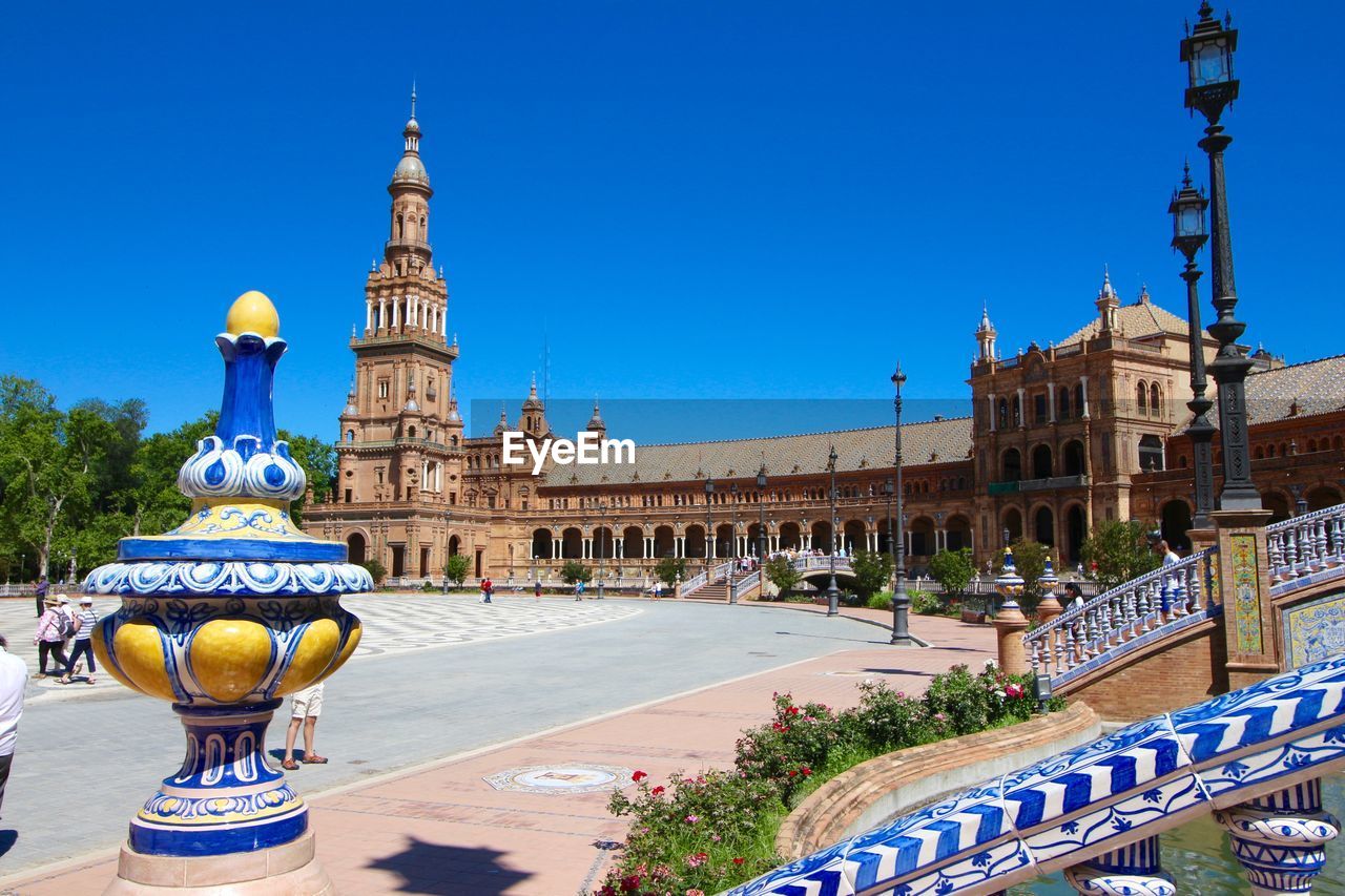 People at plaza de espana