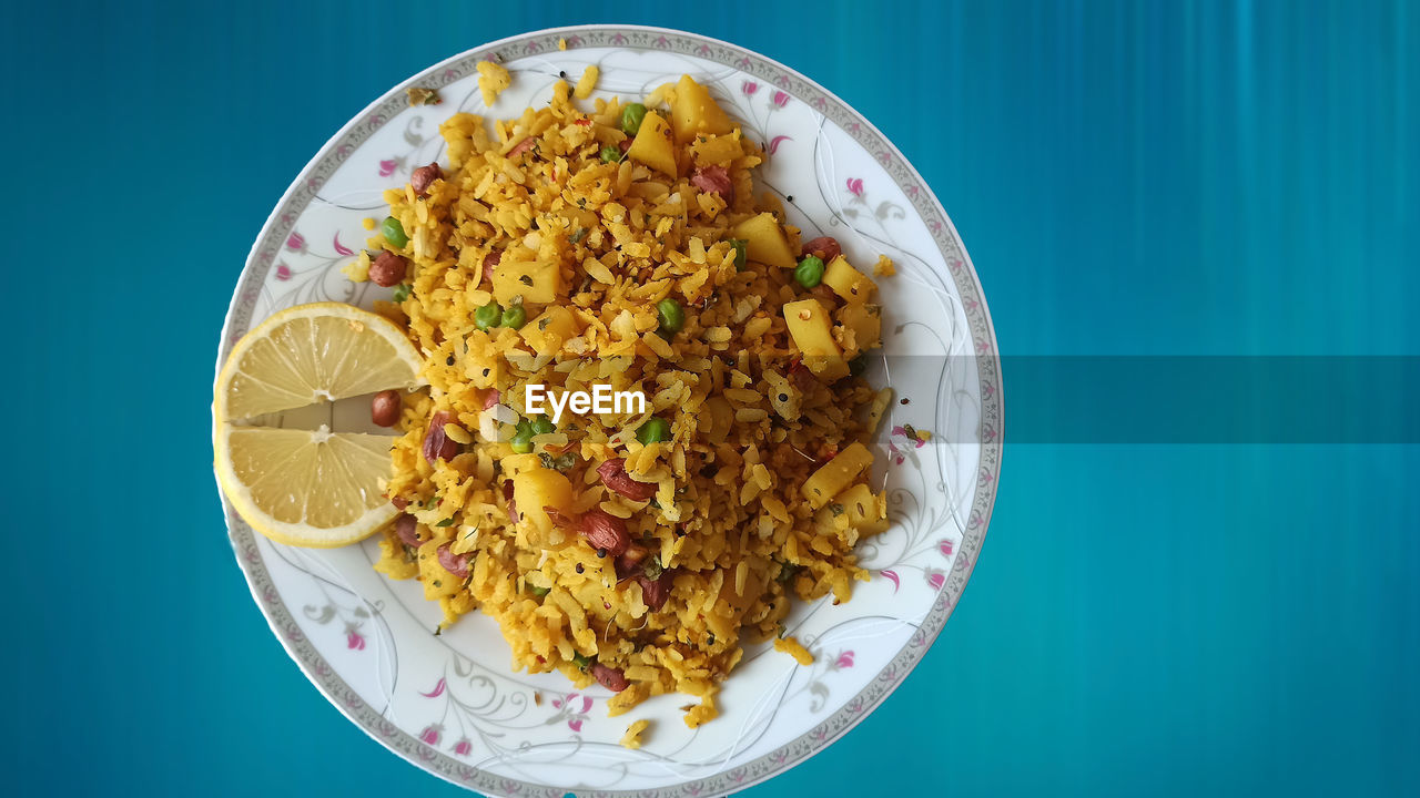 HIGH ANGLE VIEW OF BREAKFAST SERVED IN PLATE