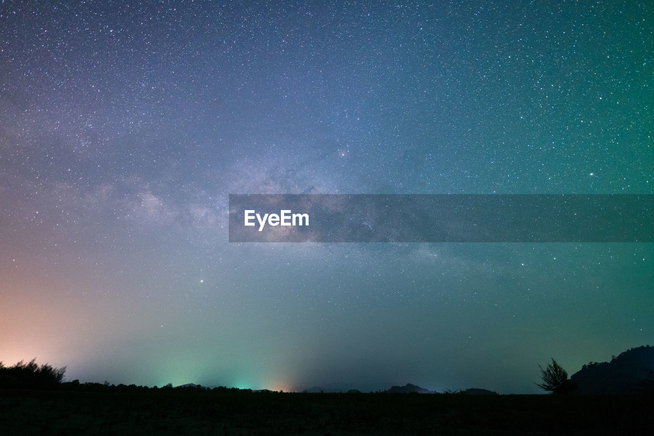 SCENIC VIEW OF STAR FIELD AGAINST SKY