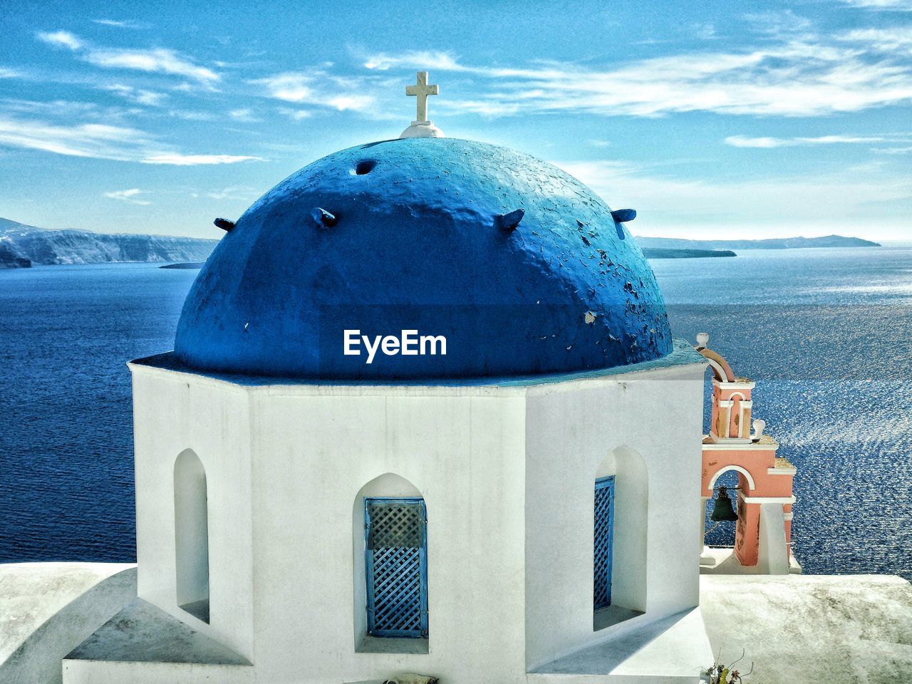 Panoramic view of sea and building against sky. oia, santorini 