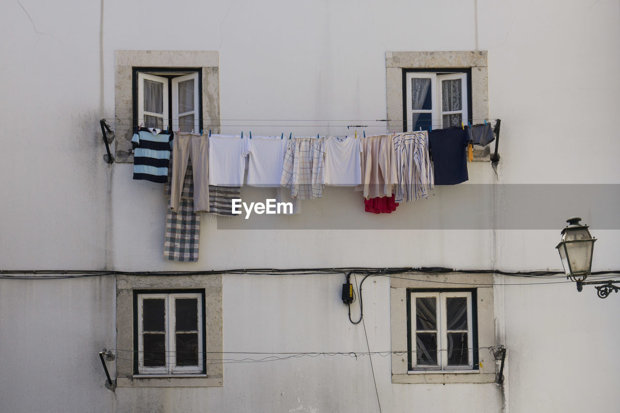 CLOTHES DRYING ON CLOTHESLINE