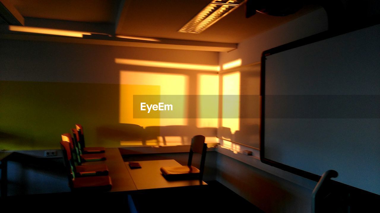 VIEW OF CHAIRS IN ROOM