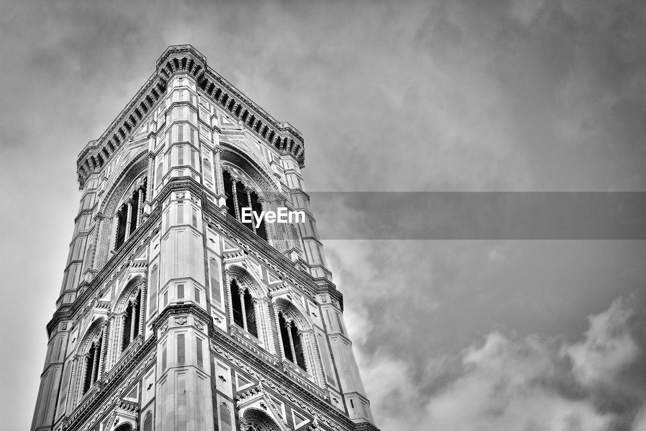 LOW ANGLE VIEW OF CATHEDRAL OF BUILDING