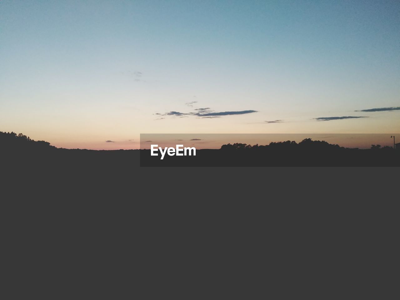 SCENIC VIEW OF SILHOUETTE LANDSCAPE AGAINST CLEAR SKY