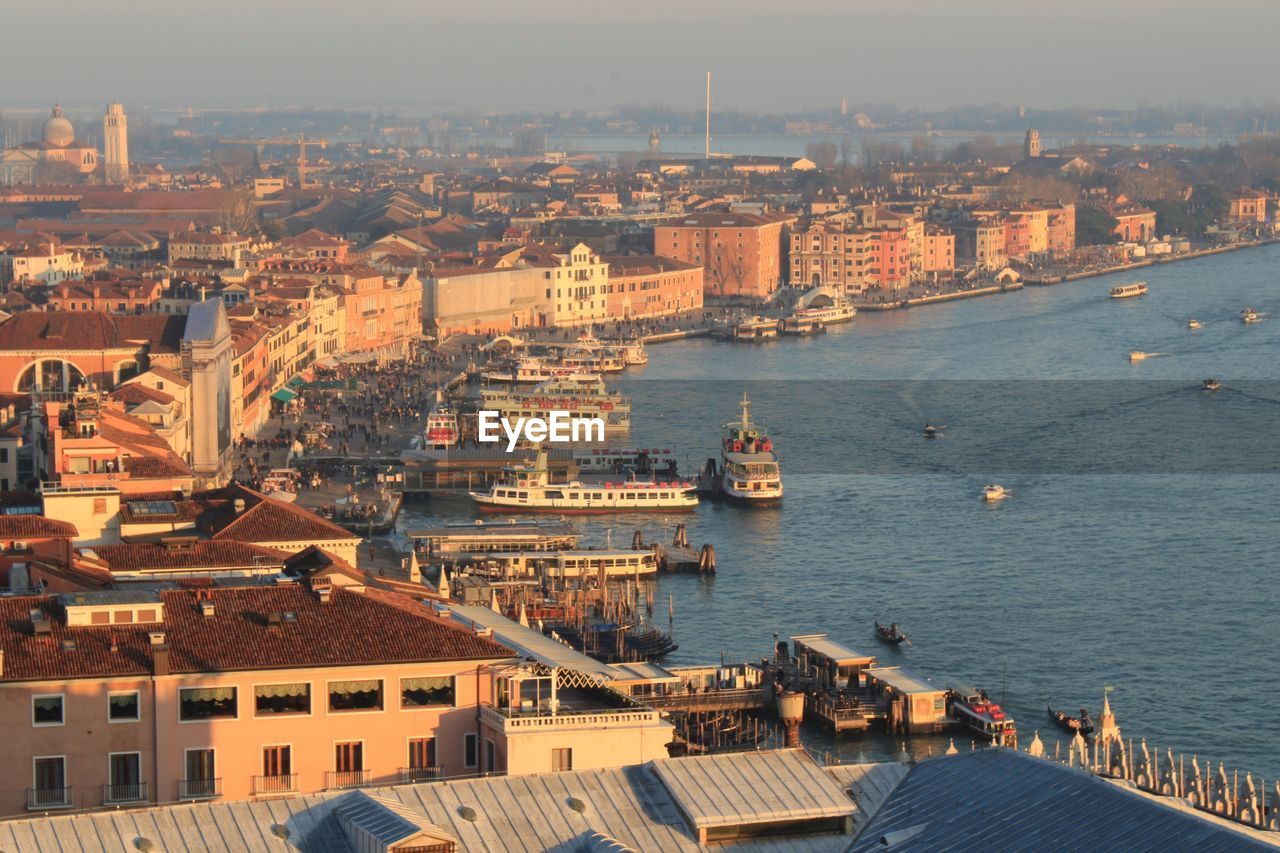 Veduta aerea di venezia dal campanile di san marco