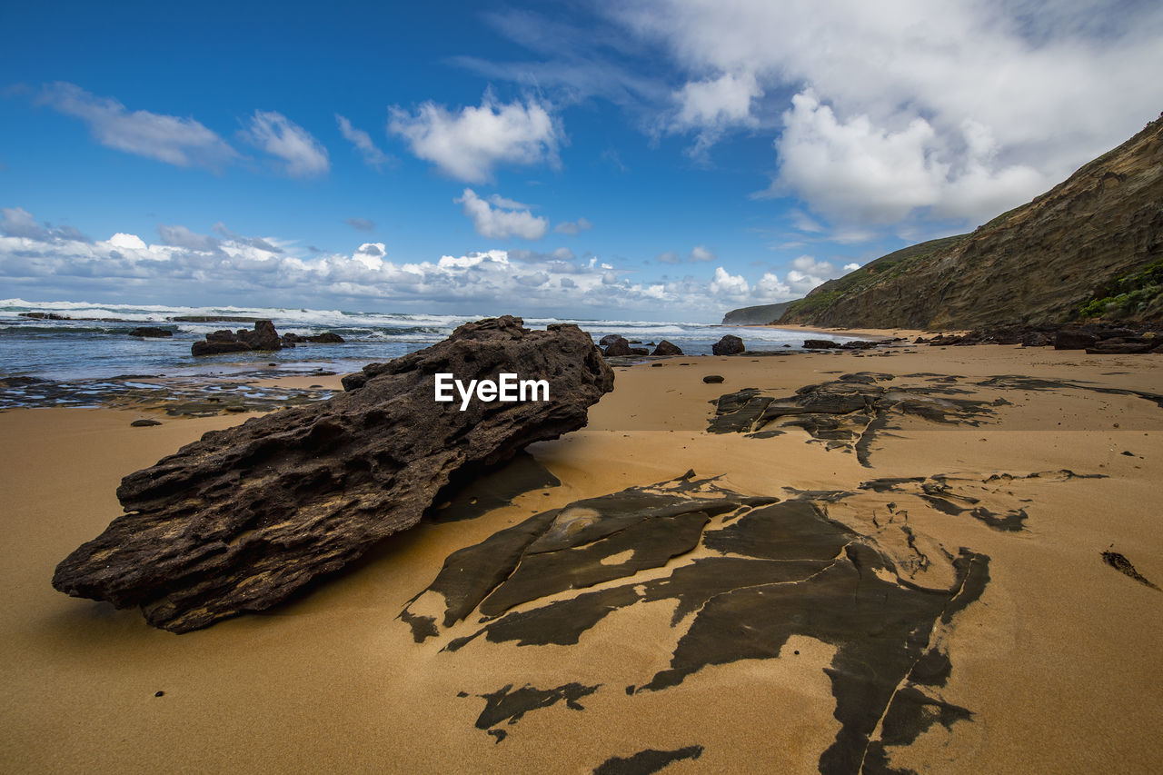 Sandstone rock formation at wreck beach close to the twelve apostles