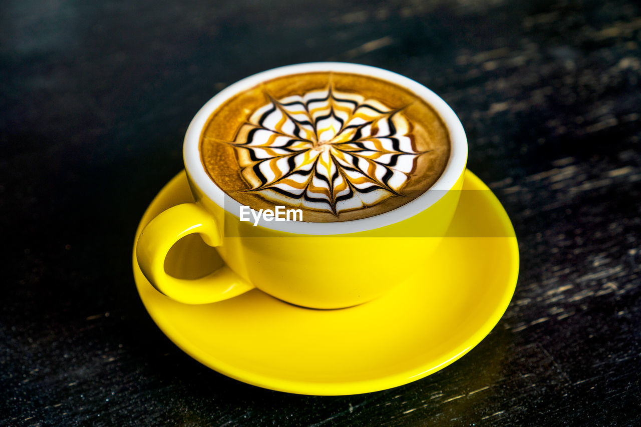 CLOSE-UP OF CUP OF COFFEE