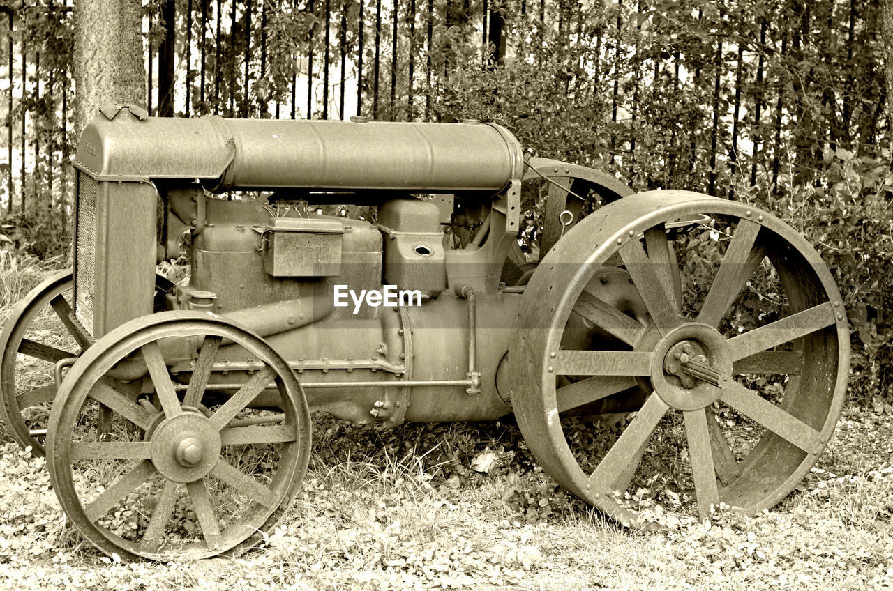 OLD BICYCLE PARKED