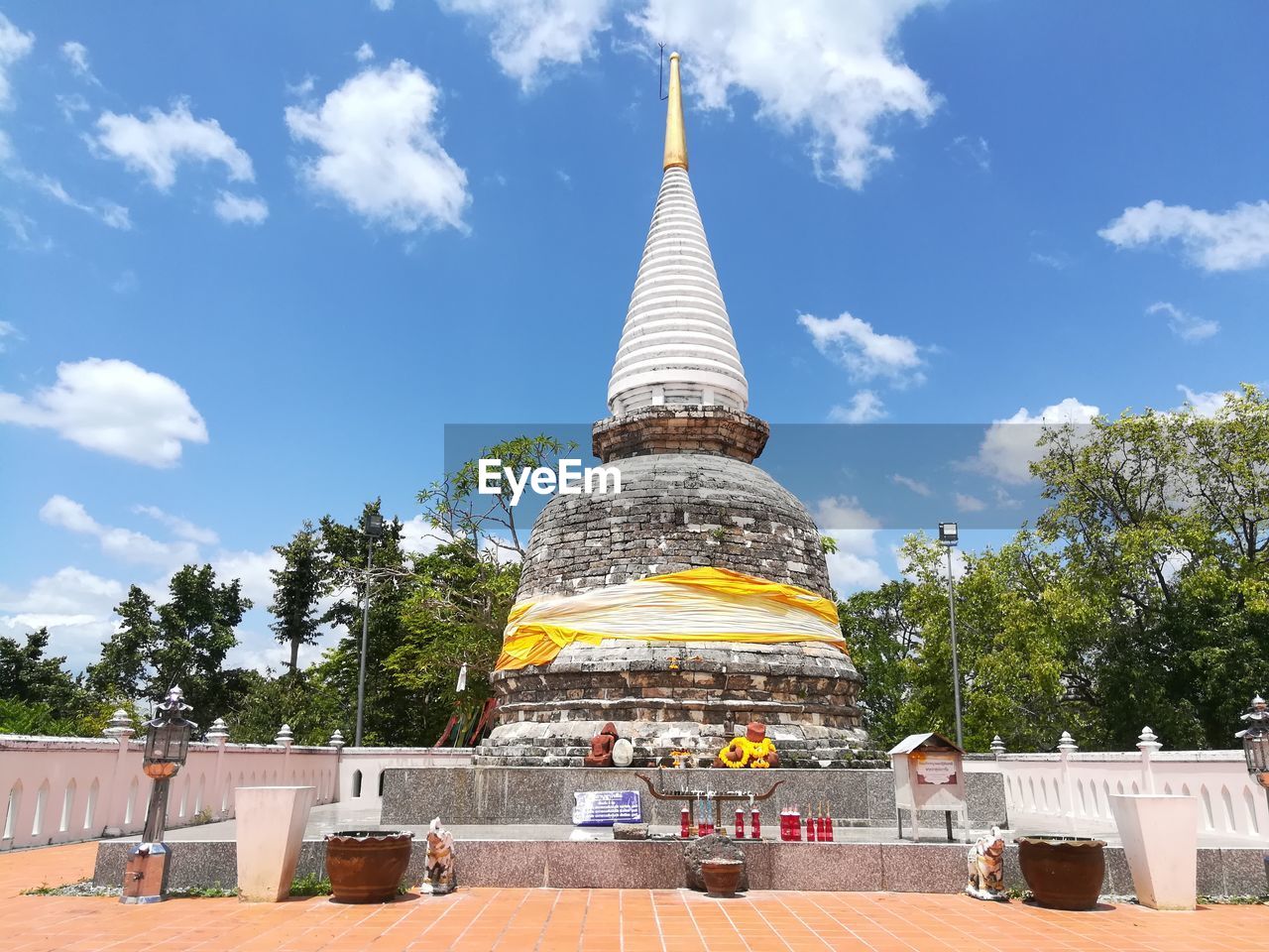 LOW ANGLE VIEW OF A TEMPLE BUILDING