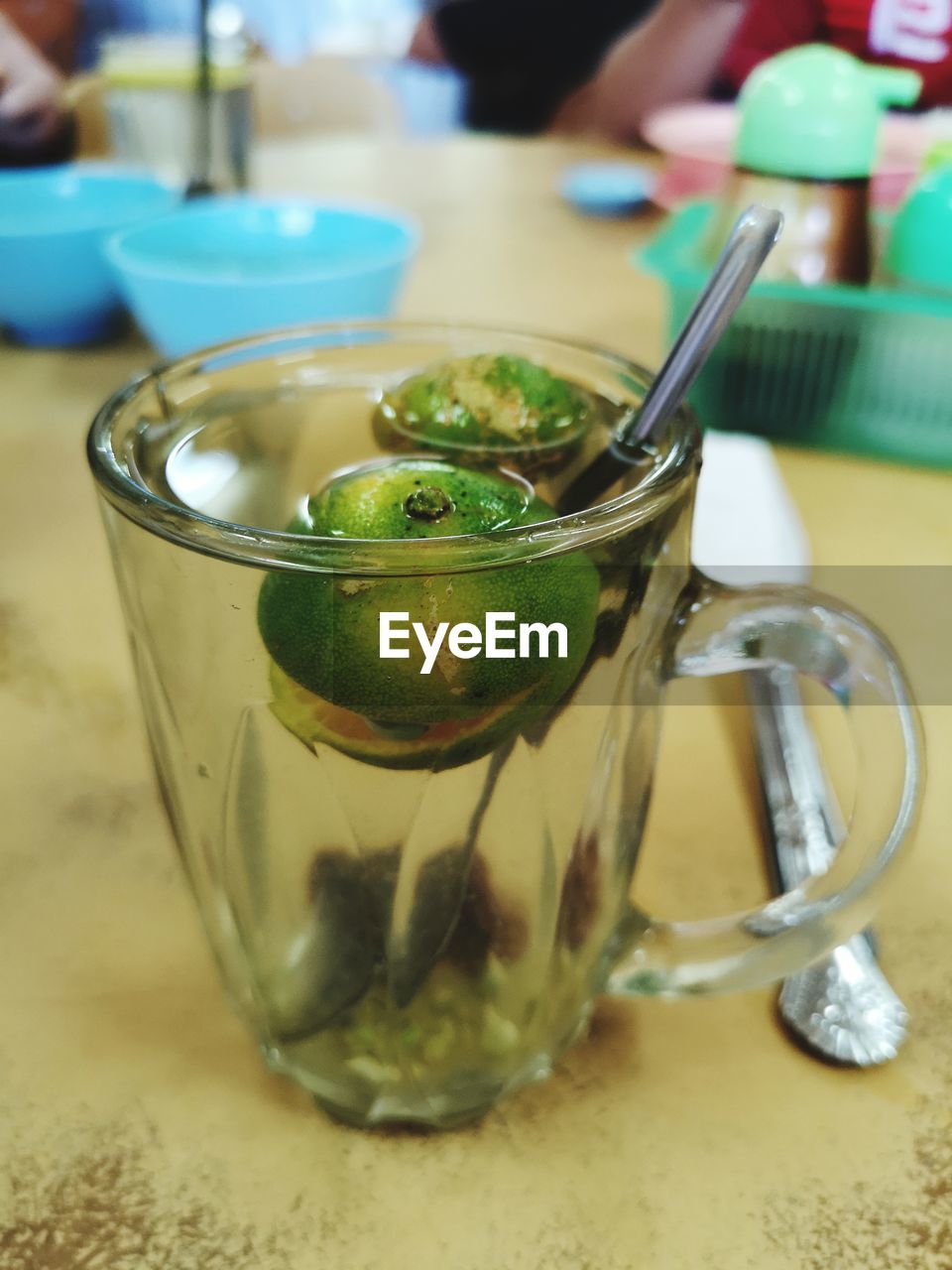 CLOSE-UP OF DRINK IN GLASS