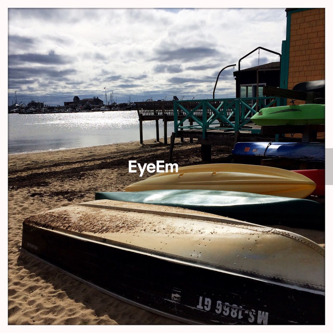 VIEW OF BOATS IN WATER