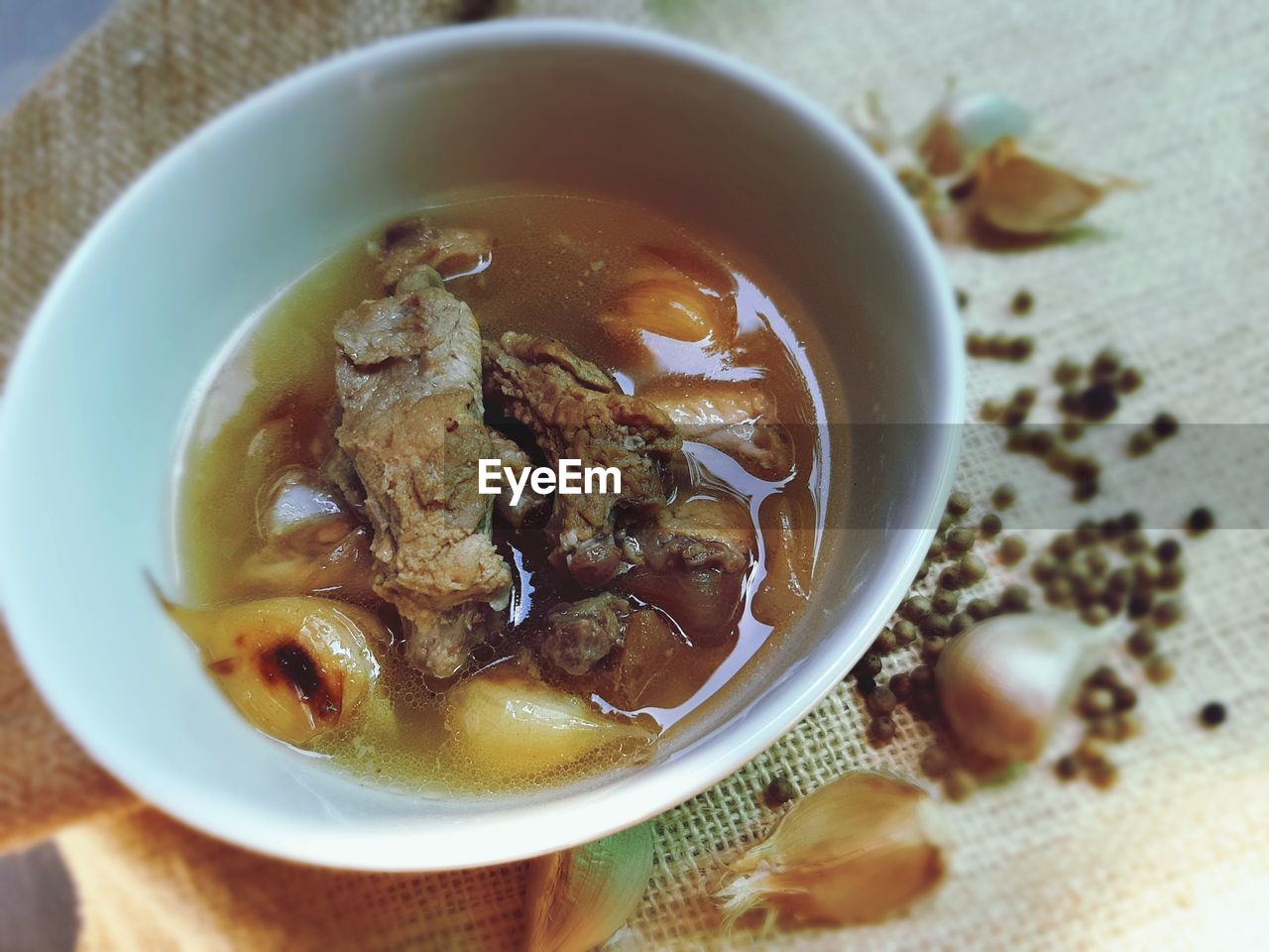 DIRECTLY ABOVE SHOT OF SOUP IN BOWL