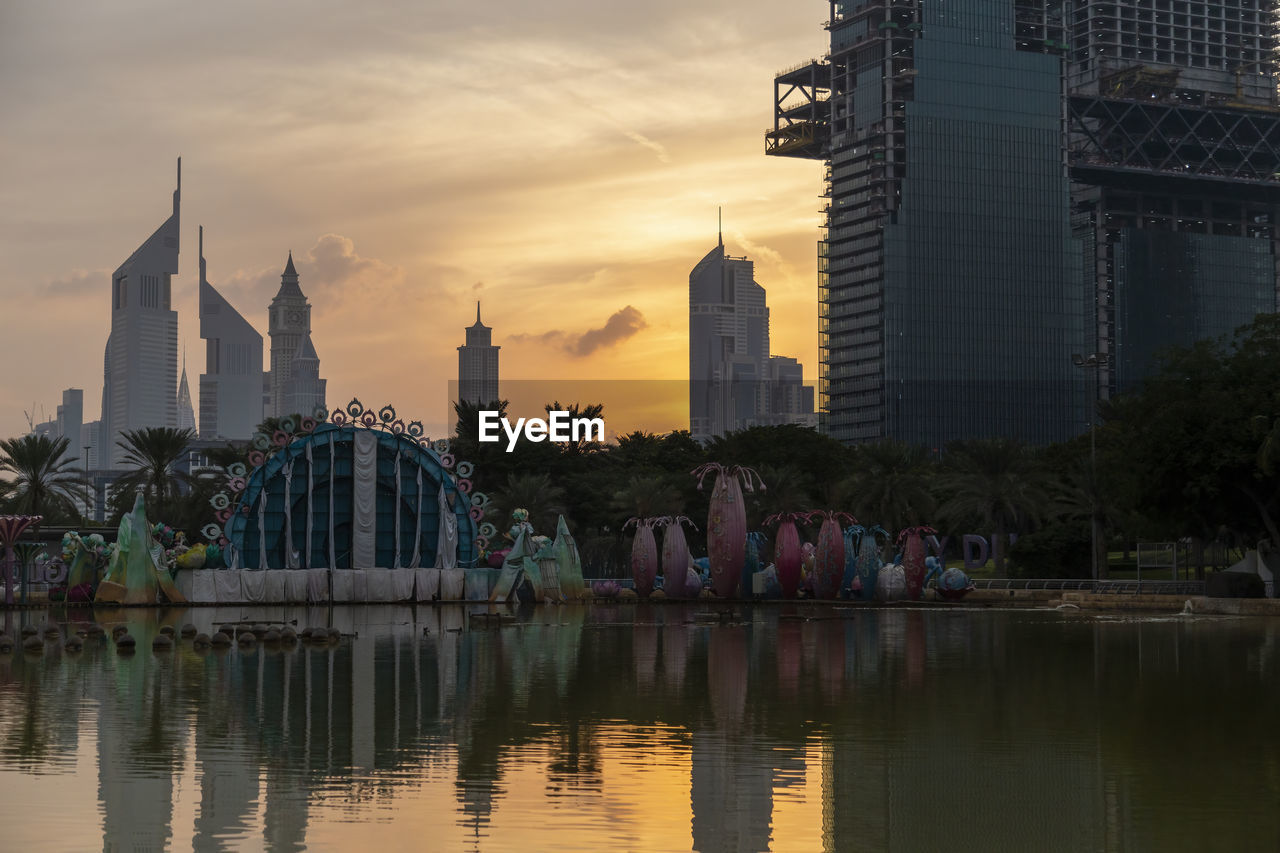 REFLECTION OF BUILDINGS IN CITY