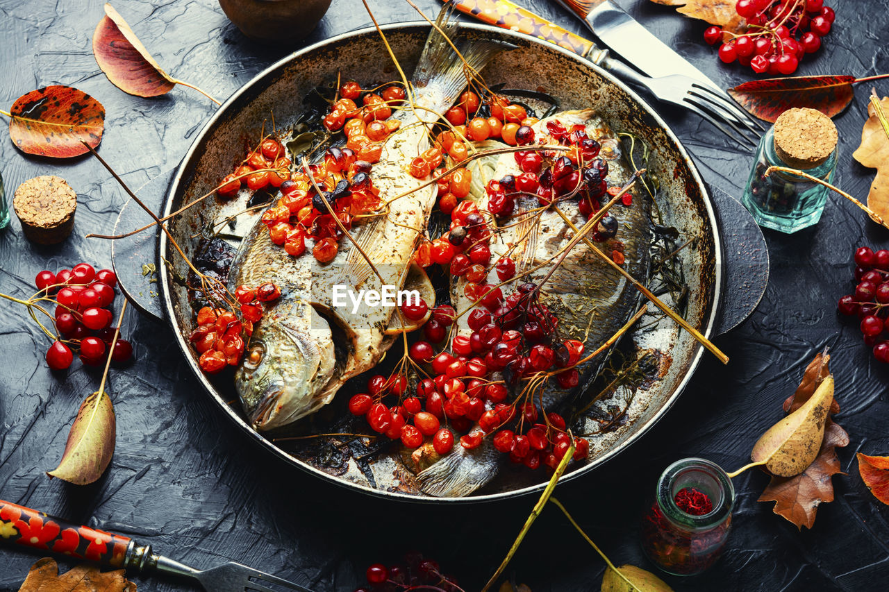 Roasted fish with berry