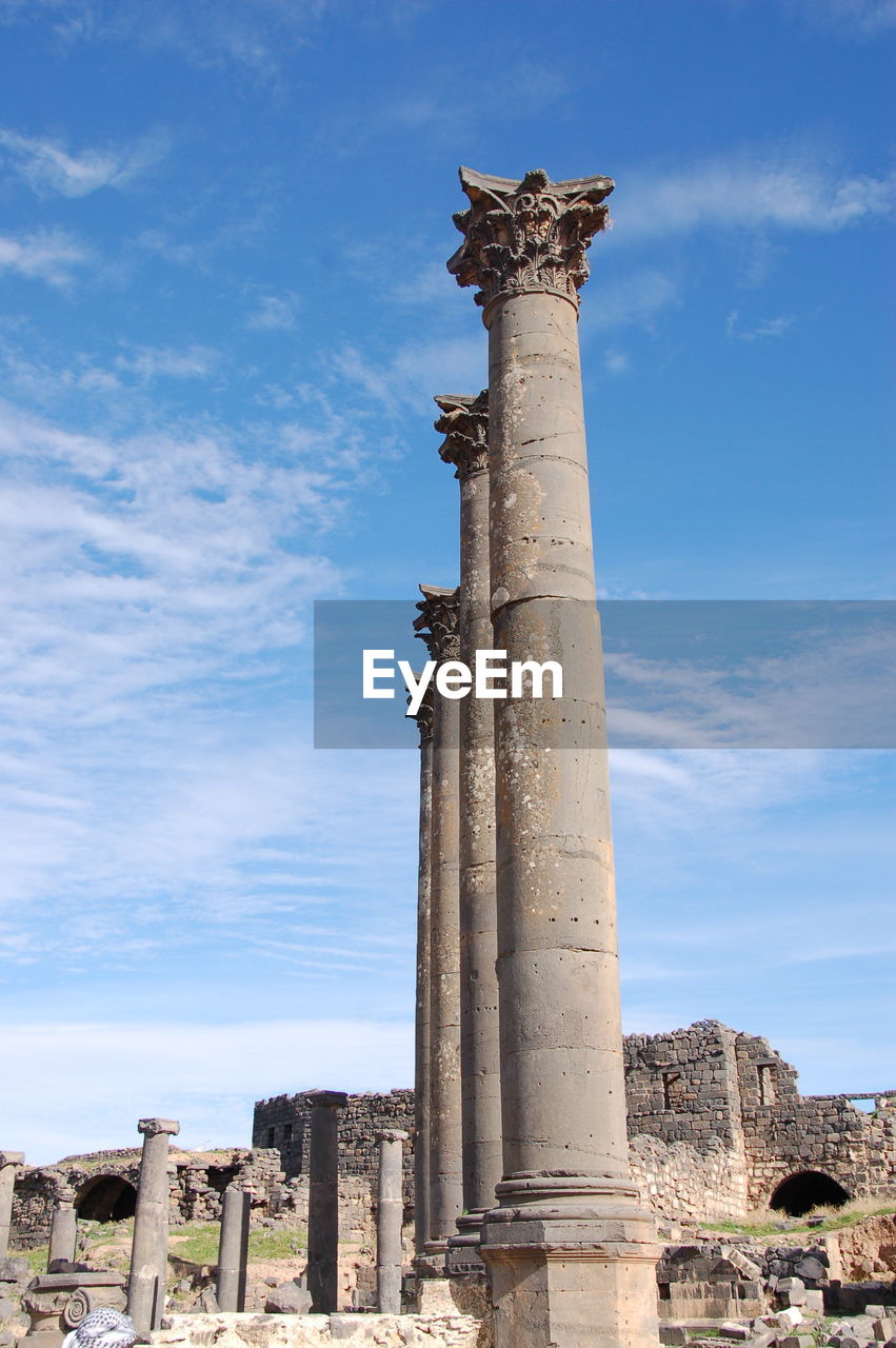 LOW ANGLE VIEW OF OLD RUIN AGAINST SKY